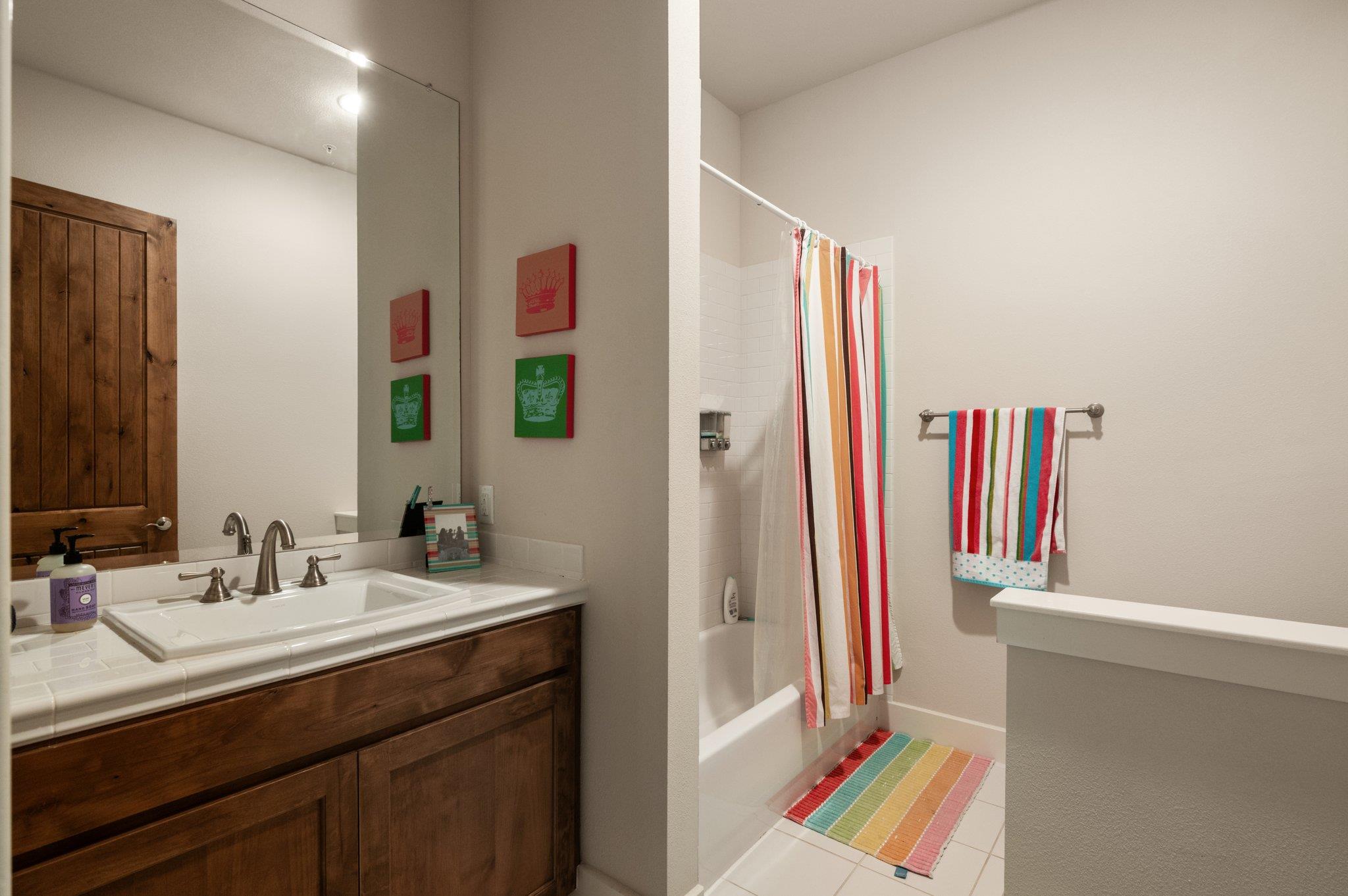 1101 Ivean Pearson Rd # E201, Leander, TX 78645