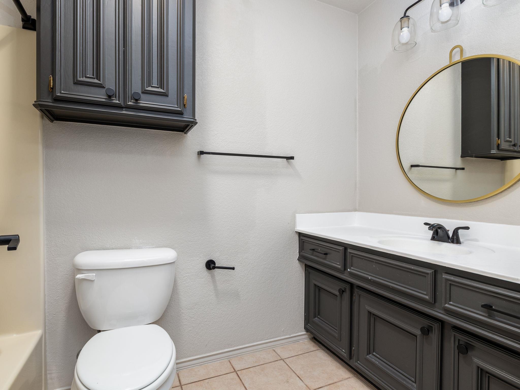 26 Fairway Ln, Meadowlakes, TX 78654