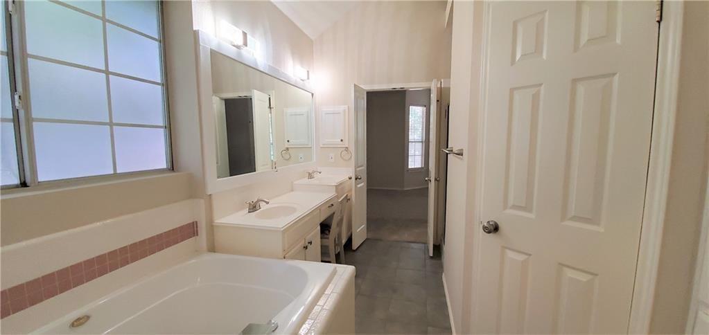 1802 White Oak Cv, Round Rock, TX 78681