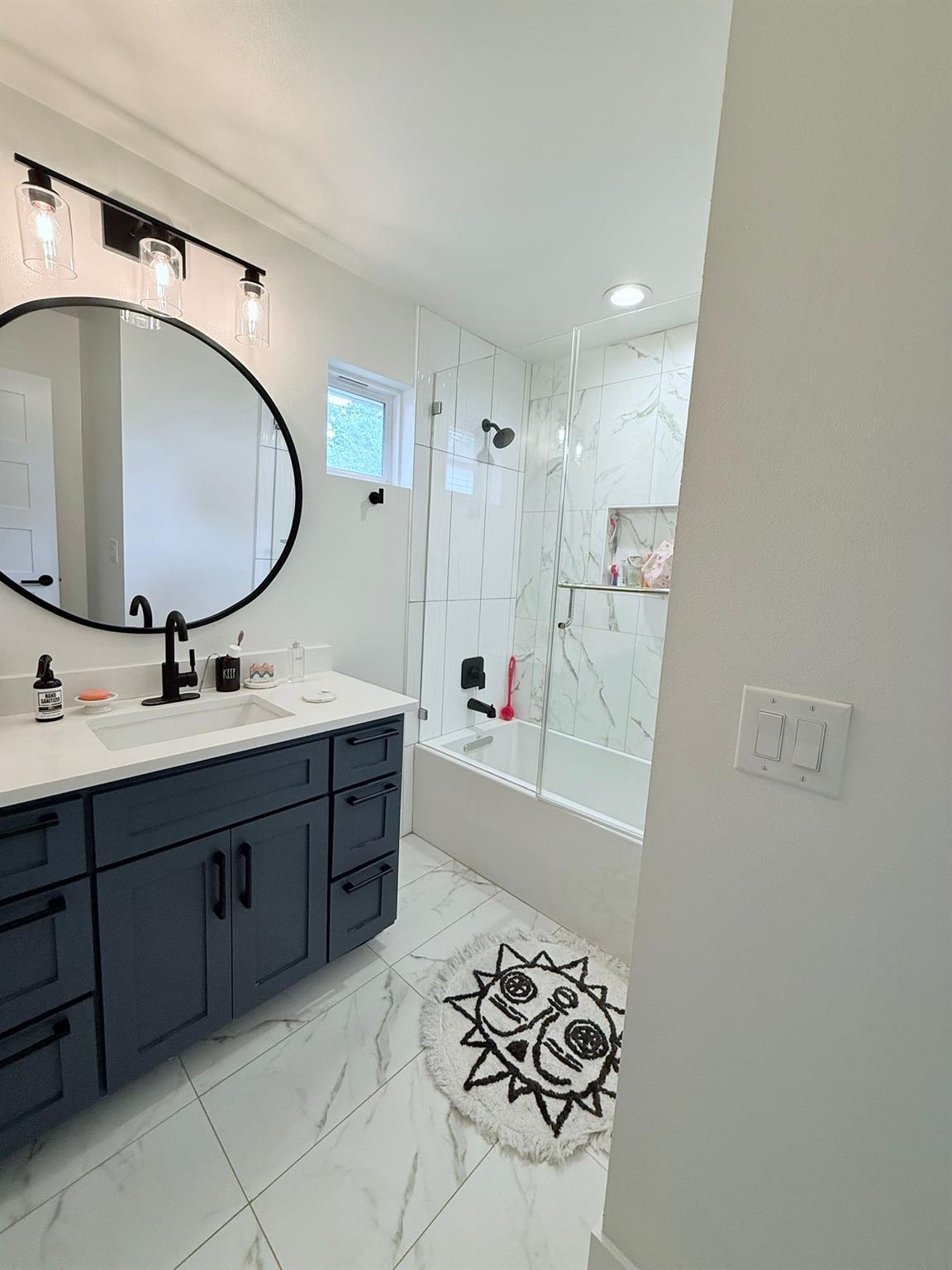 806 Philco Dr # 2, Austin, TX 78745