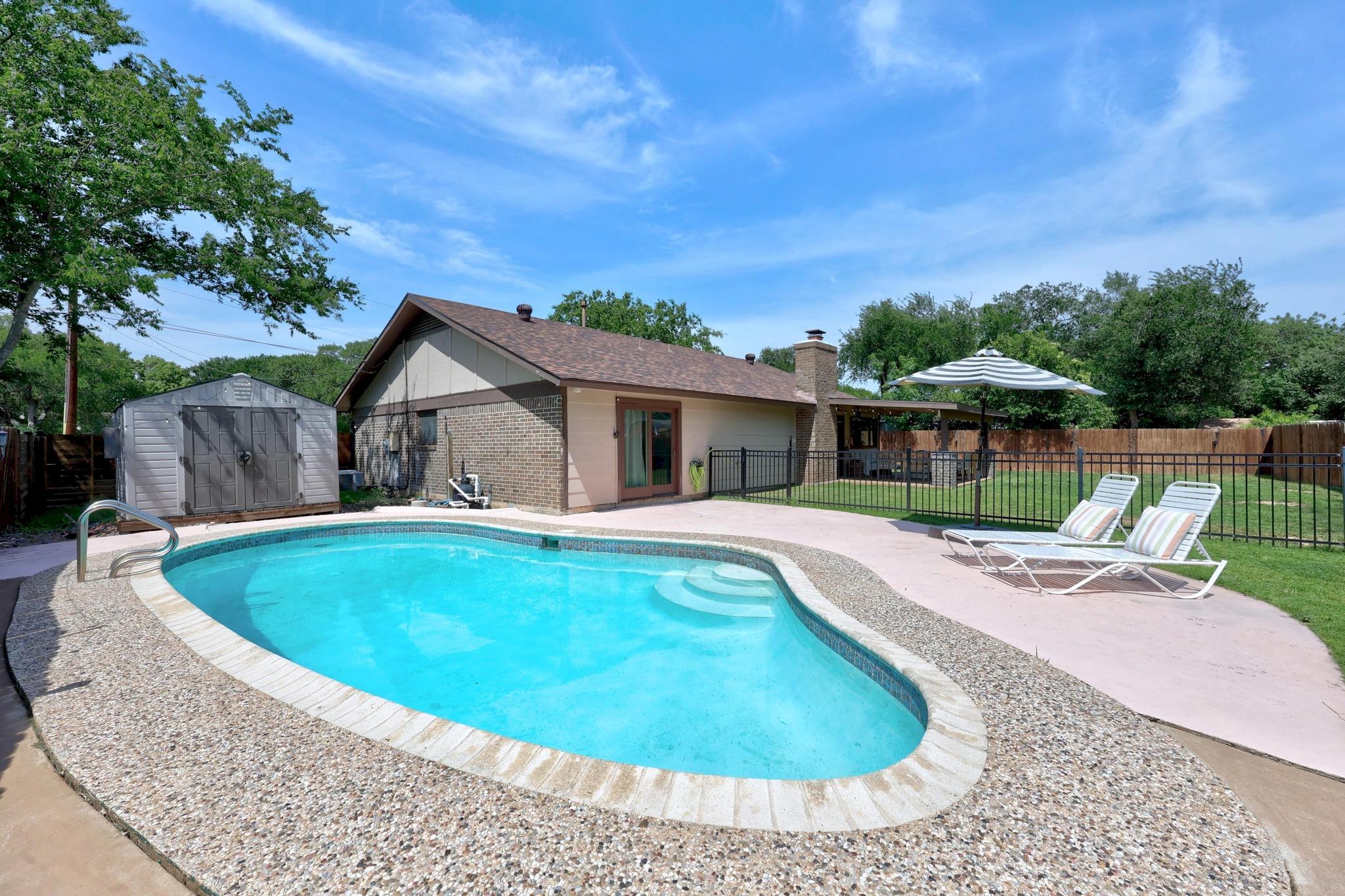 1100 Parker Cir, Georgetown, TX 78628