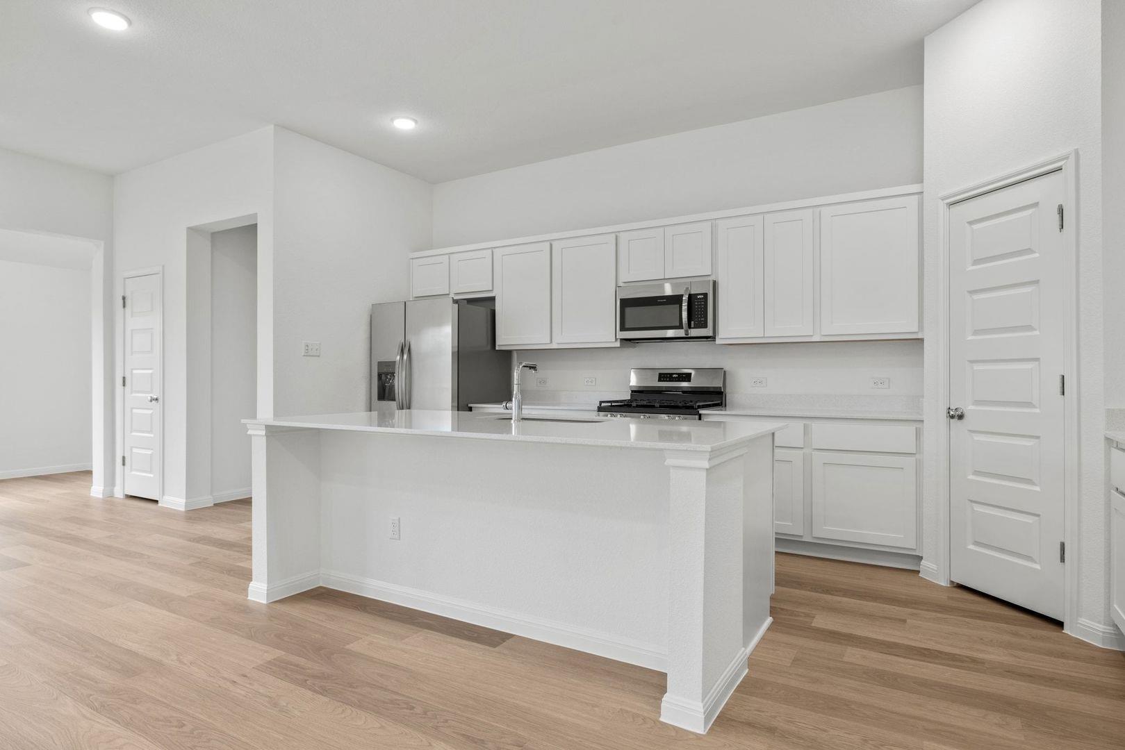 200 Hidalgo Ln, Elgin, TX 78621