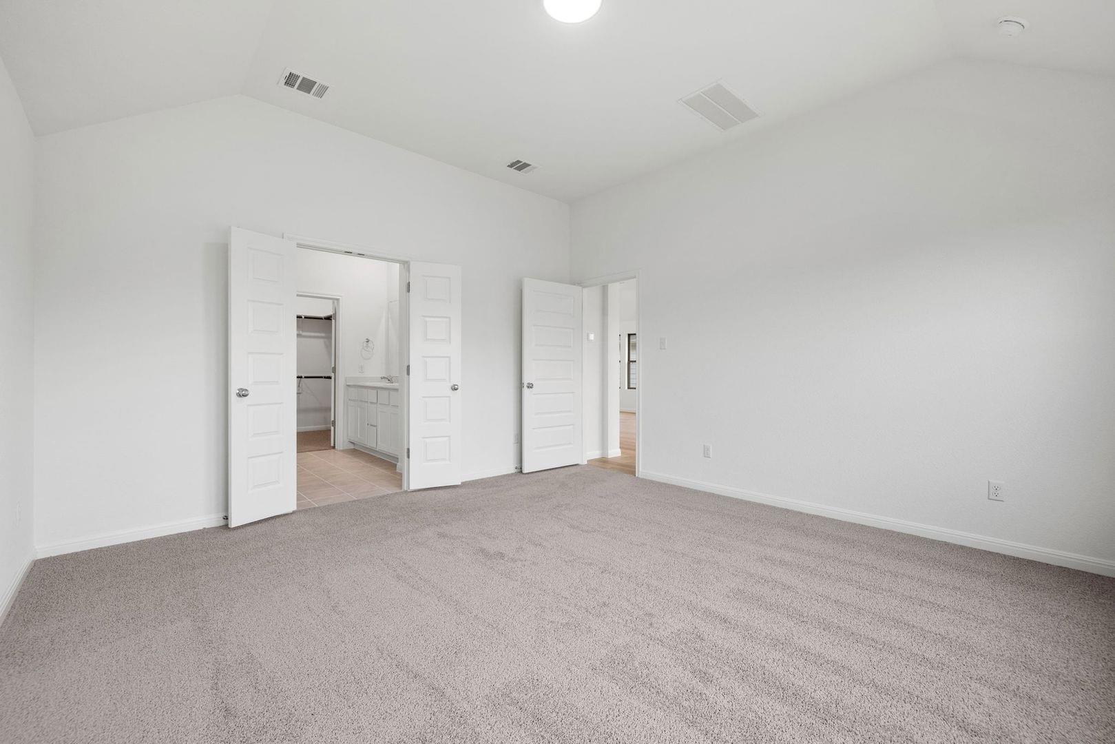 200 Hidalgo Ln, Elgin, TX 78621