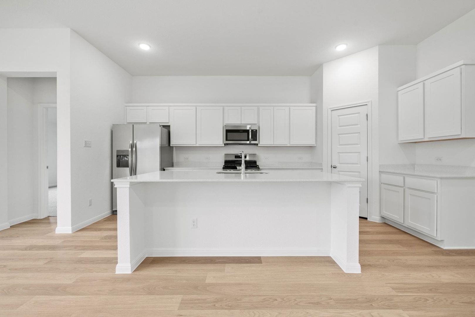 200 Hidalgo Ln, Elgin, TX 78621