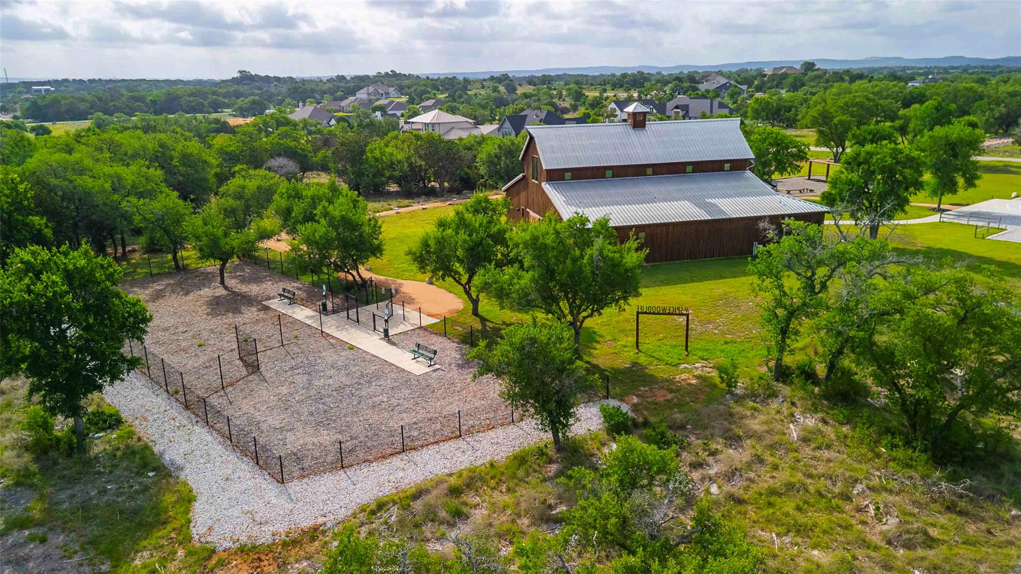 101 Woodstock Cir, Spicewood, TX 78669