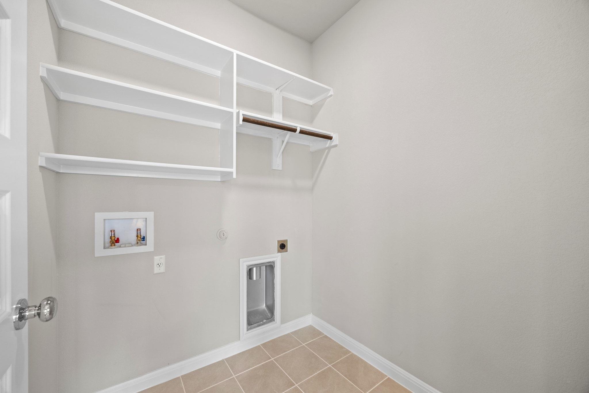 284 Bendecido Loop, Elgin, TX 78621