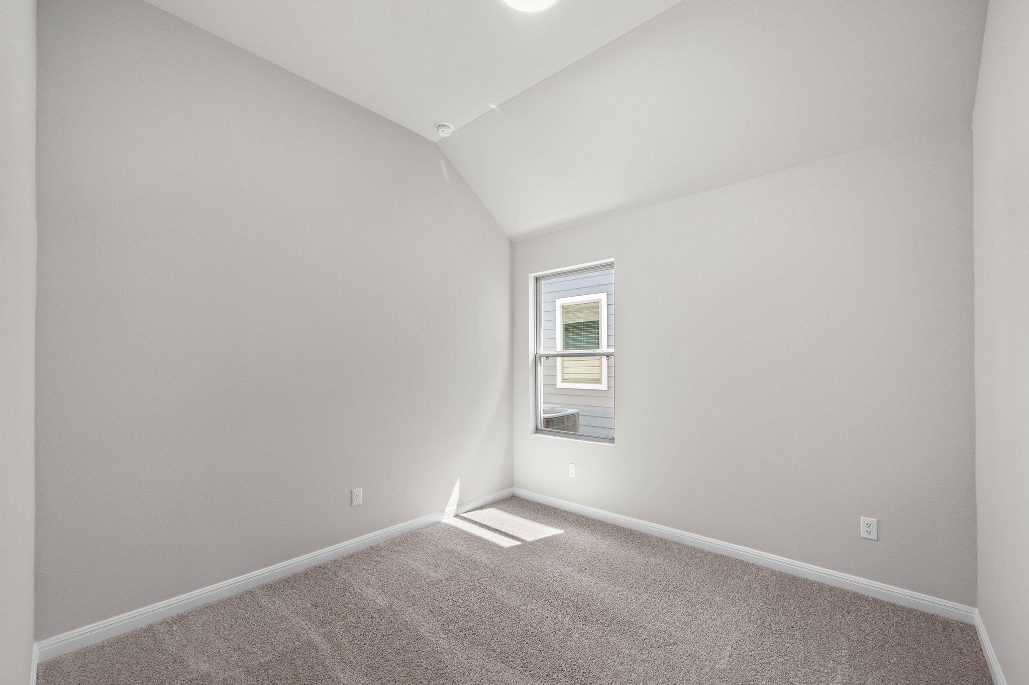 284 Bendecido Loop, Elgin, TX 78621