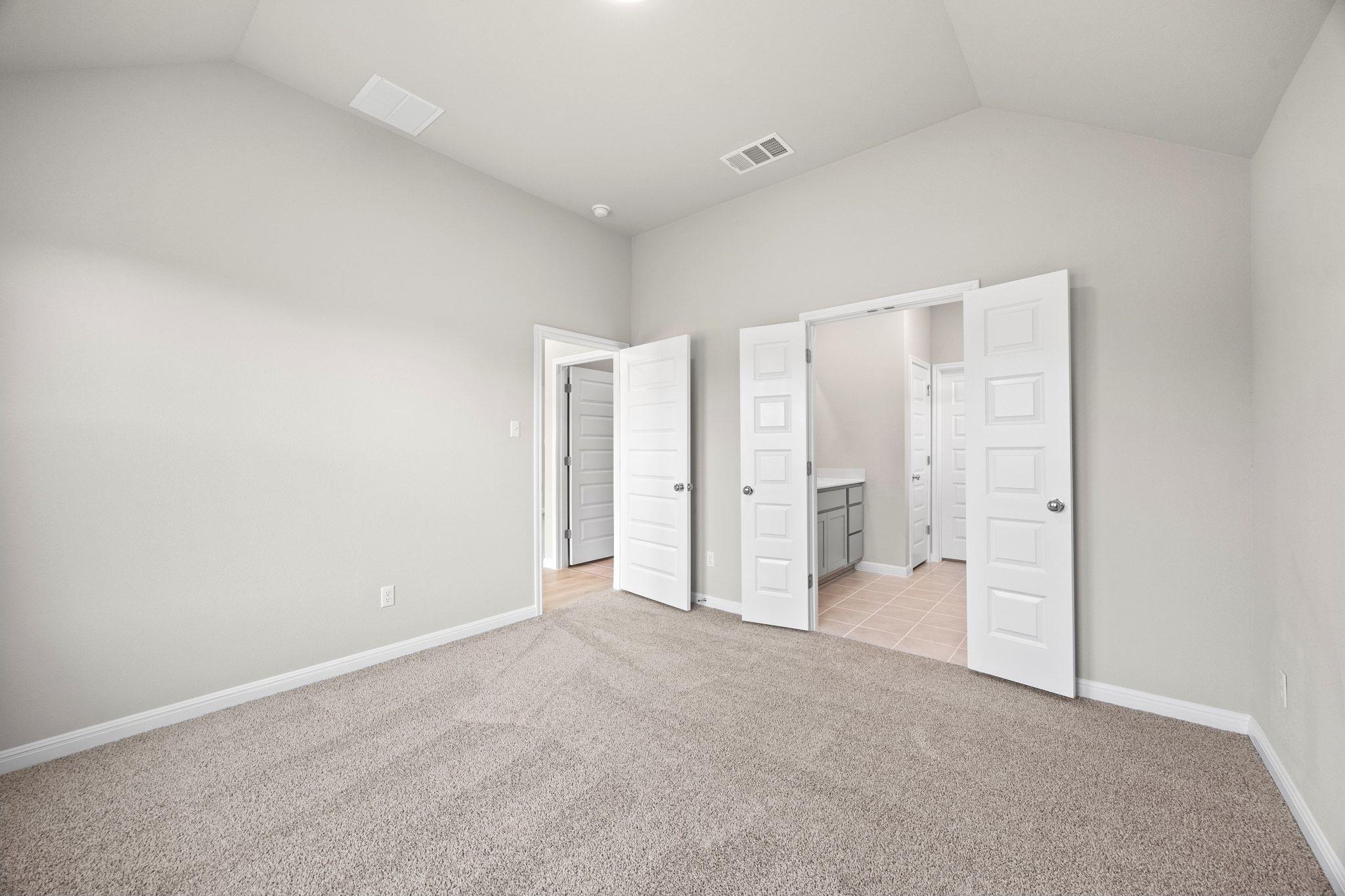 284 Bendecido Loop, Elgin, TX 78621