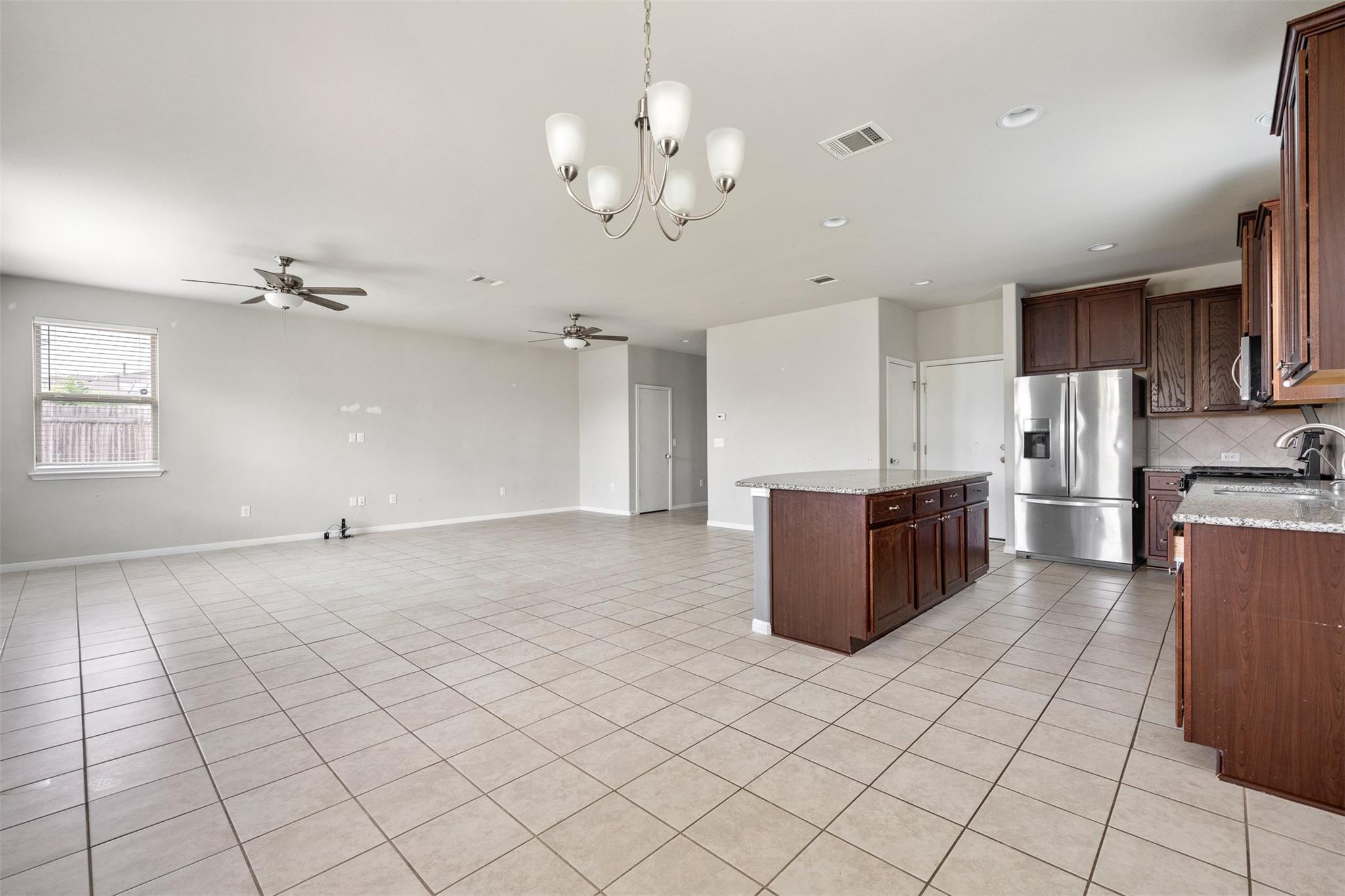369 Twisted Oaks Ln, Buda, TX 78610