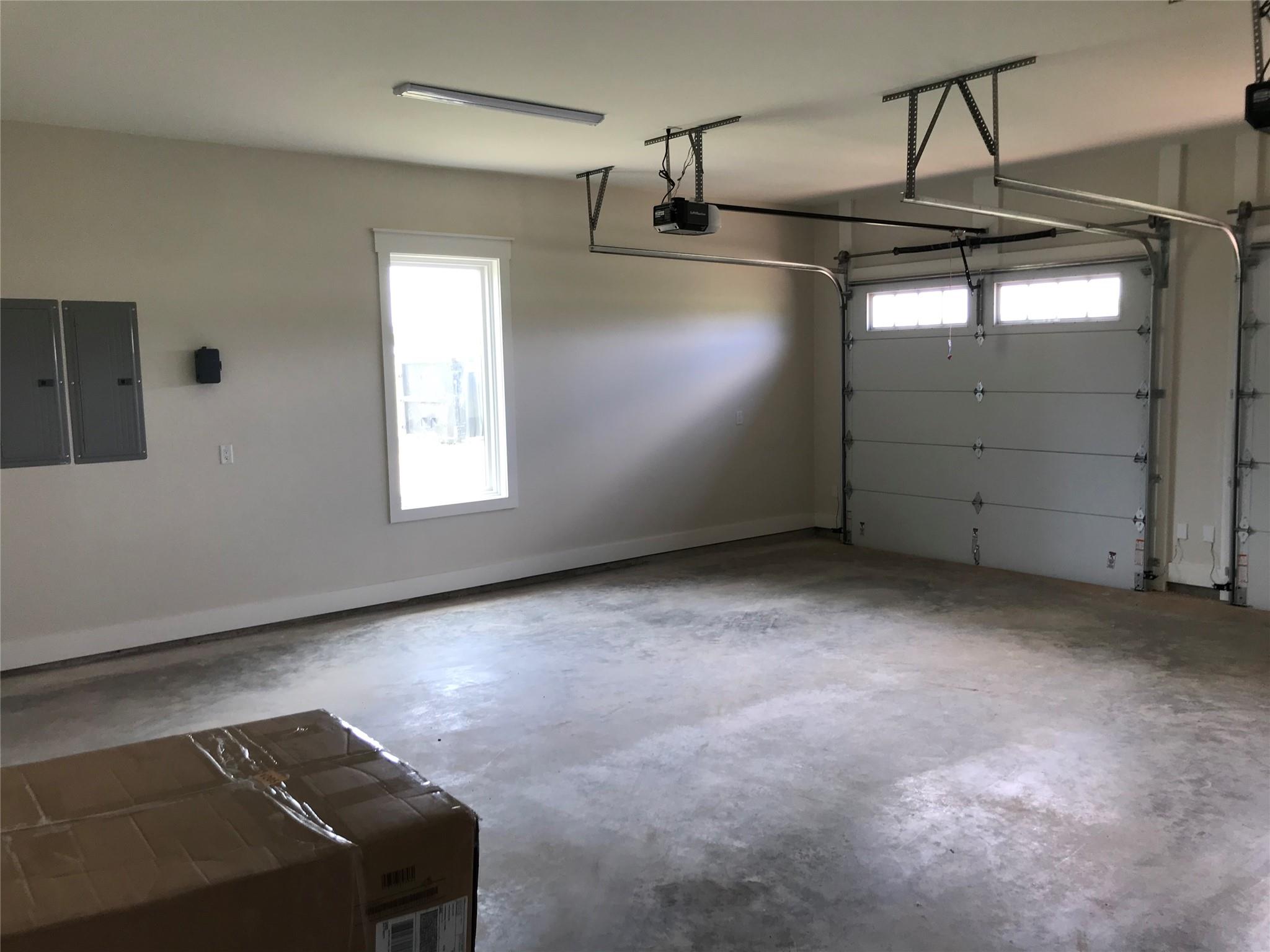 1402 Countryside Bnd, Fredericksburg, TX 78624