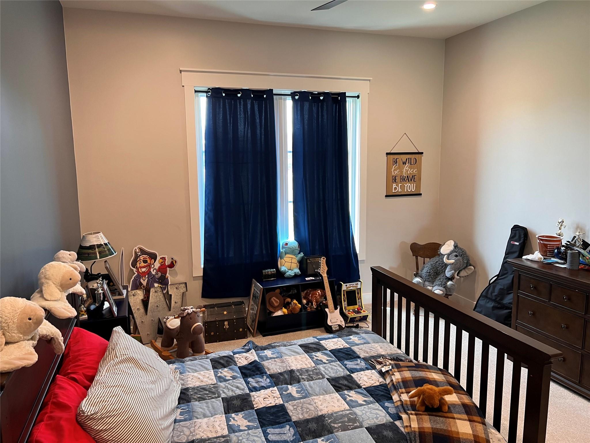 1402 Countryside Bnd, Fredericksburg, TX 78624