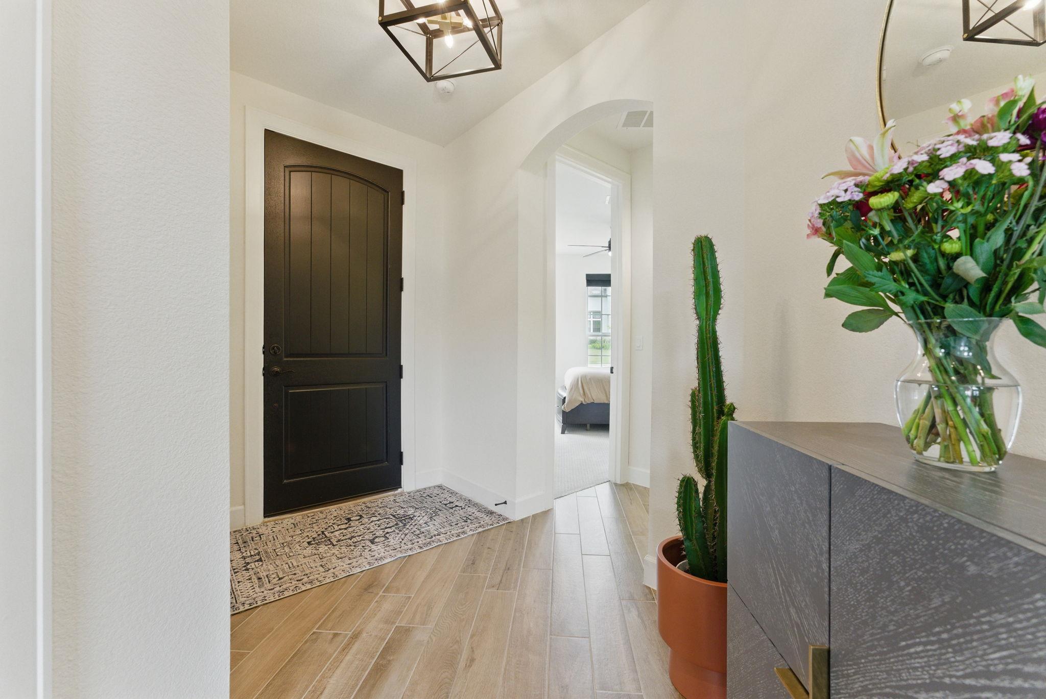 604 Buena Onda Way, Lakeway, TX 78738