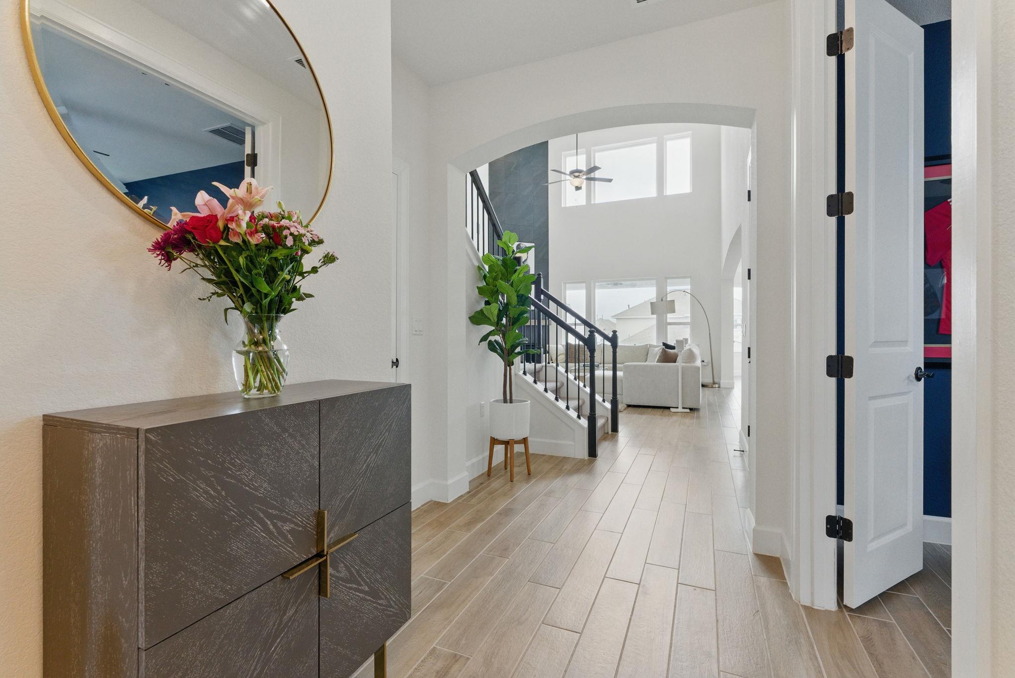 604 Buena Onda Way, Lakeway, TX 78738