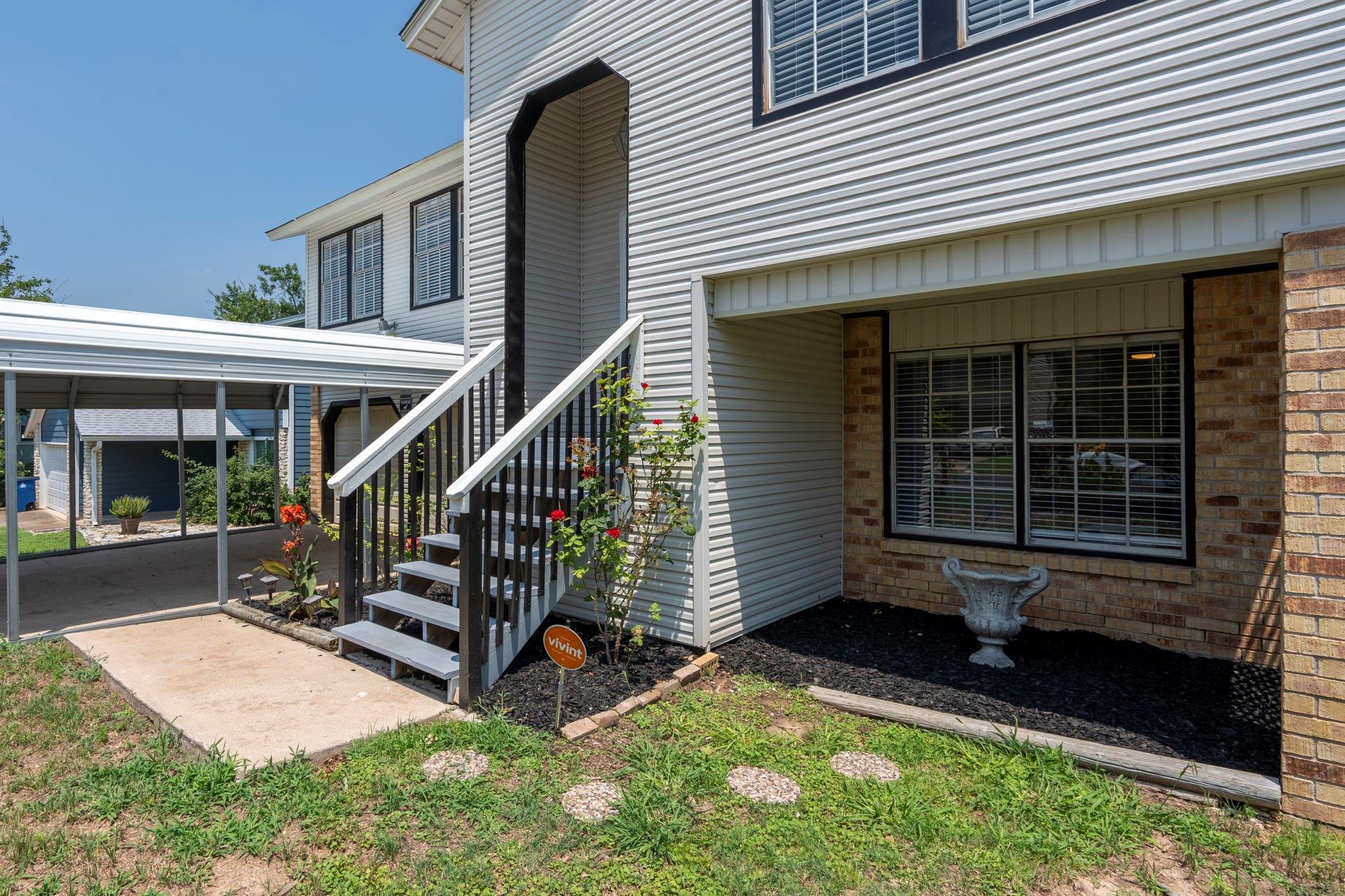 8559 Red Willow Dr, Austin, TX 78736