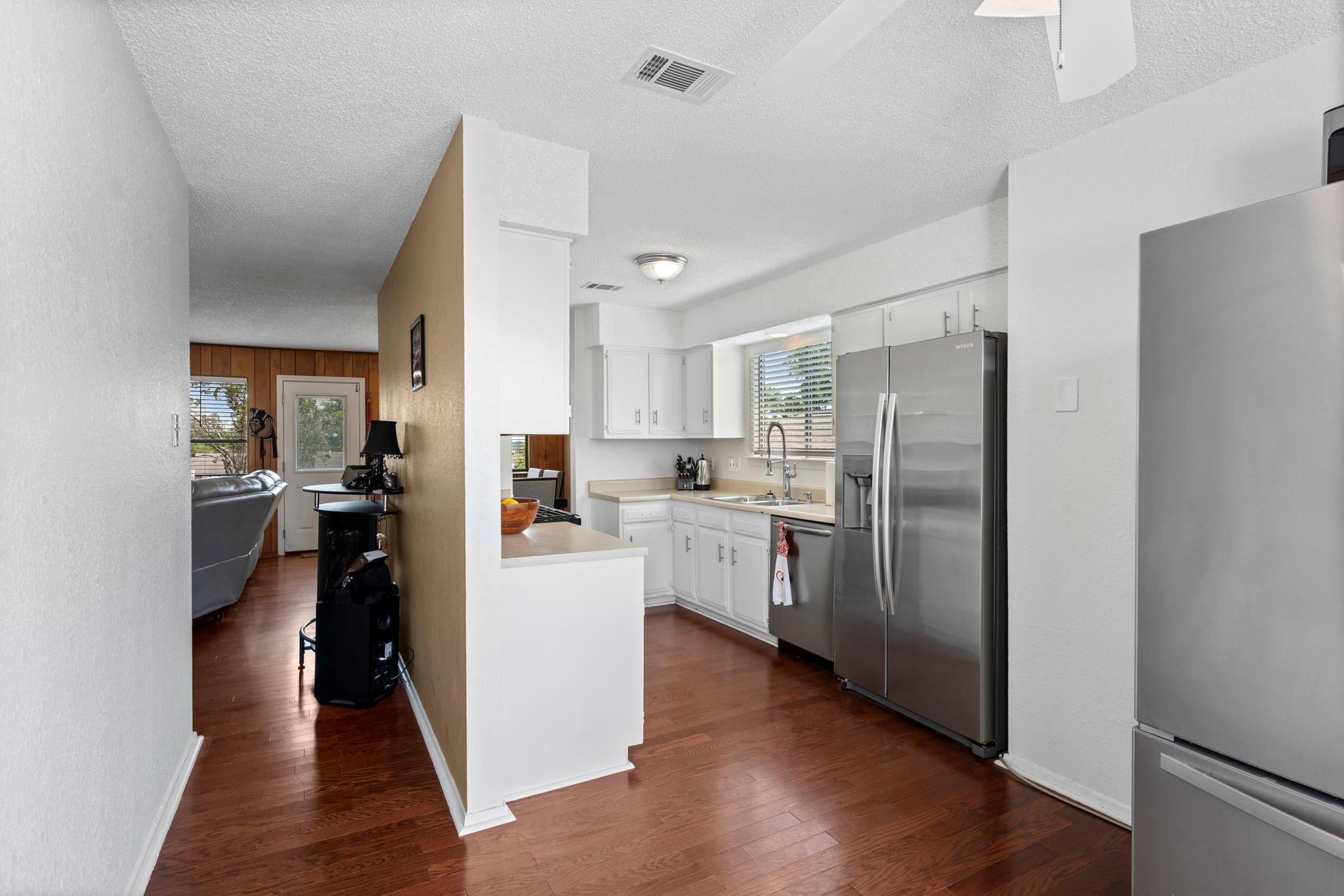 8559 Red Willow Dr, Austin, TX 78736