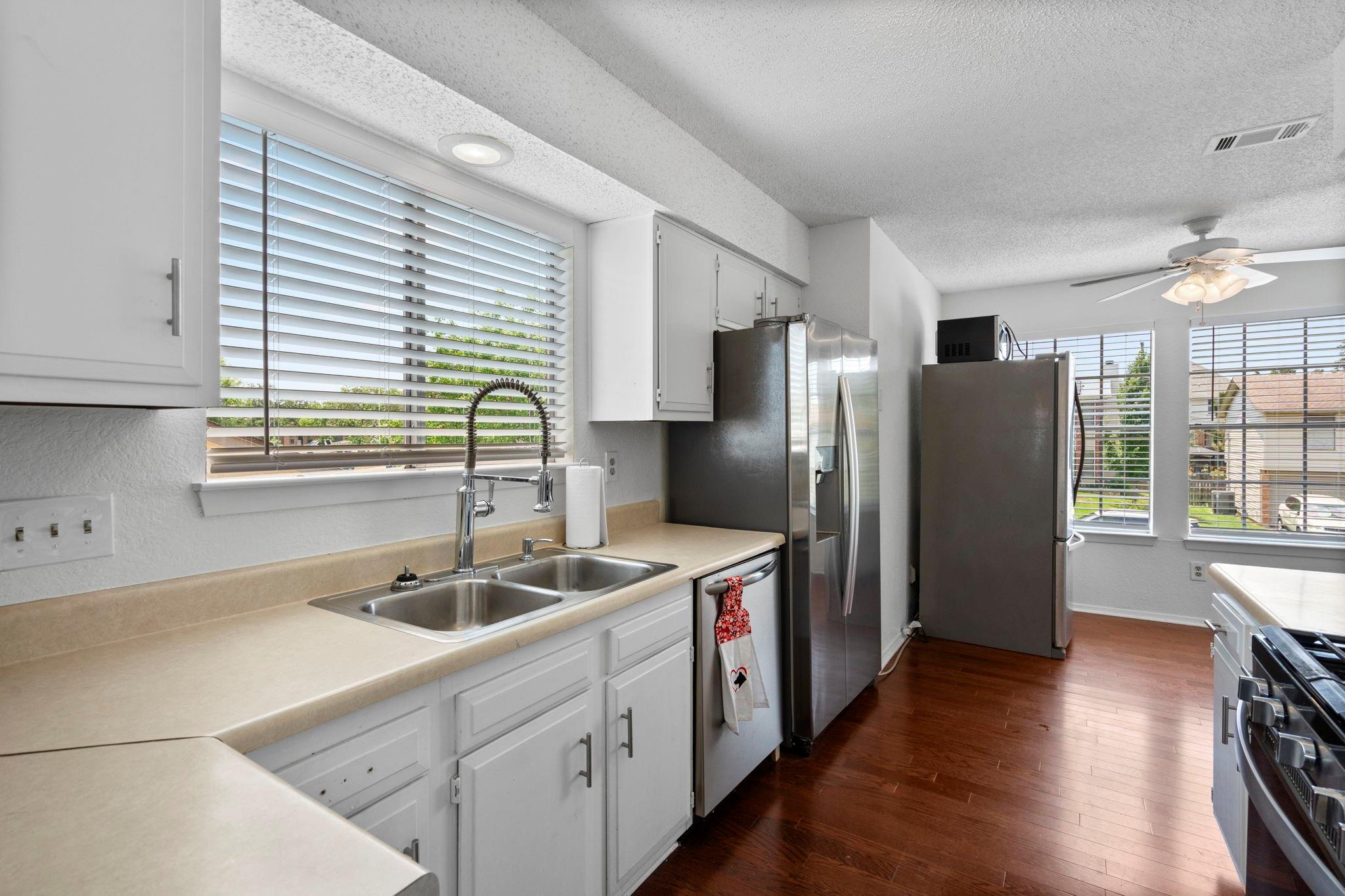 8559 Red Willow Dr, Austin, TX 78736