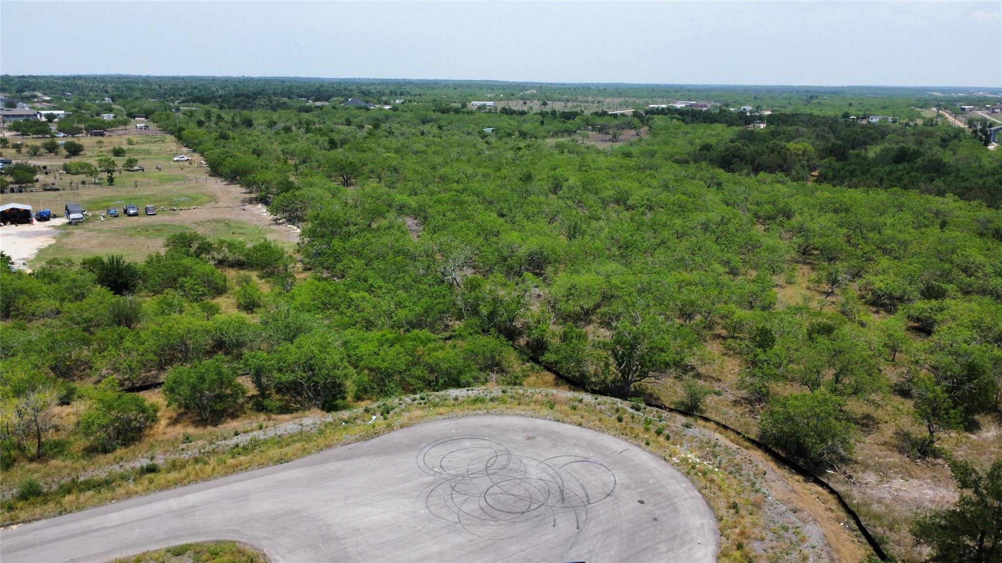 125 Eloise Court, Lockhart, TX 78644