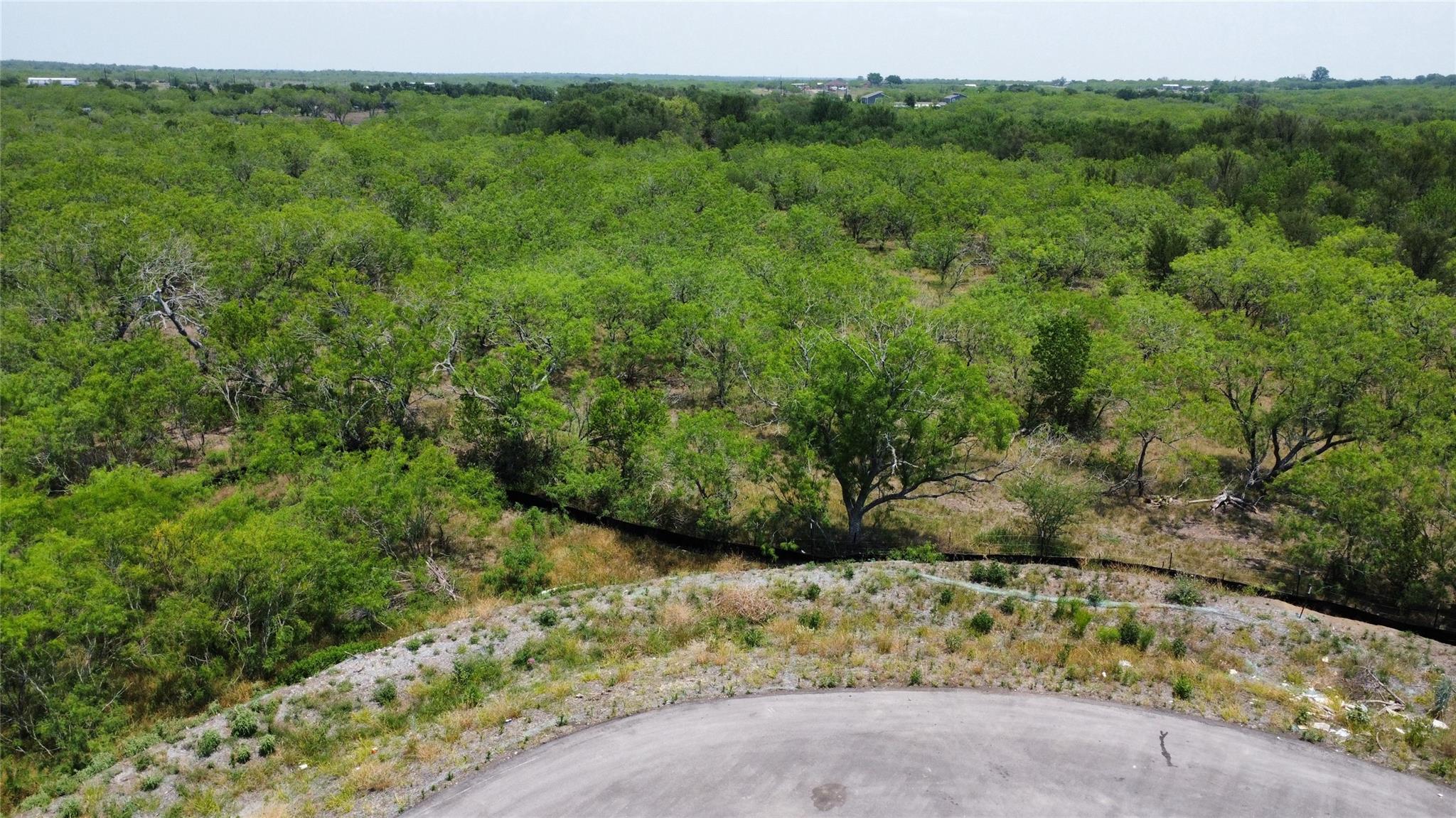 125 Eloise Court, Lockhart, TX 78644