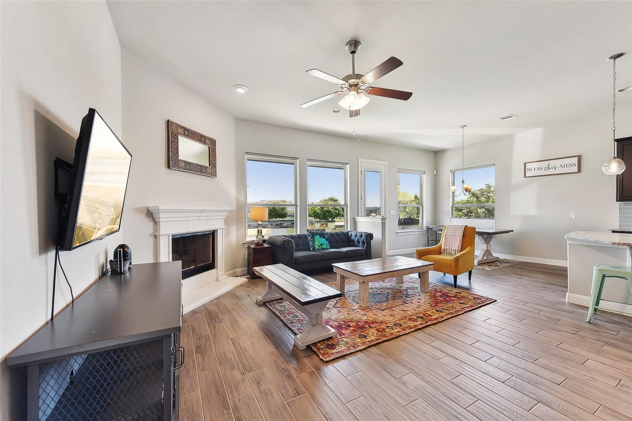 125 Redtail Ln, Leander, TX 78641