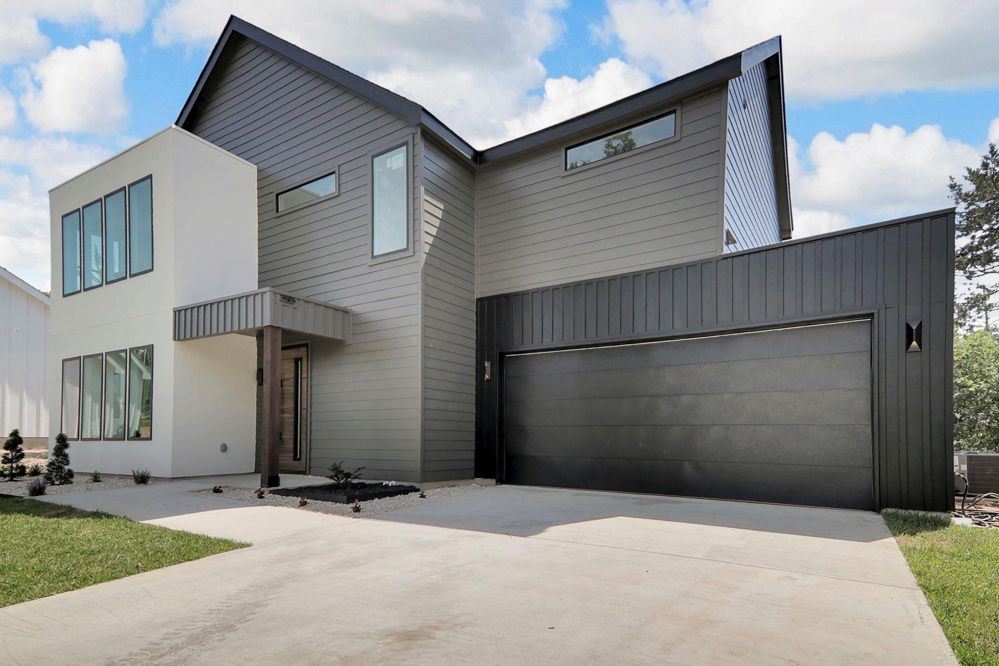 214 Ulupau Cir, Bastrop, TX 78602