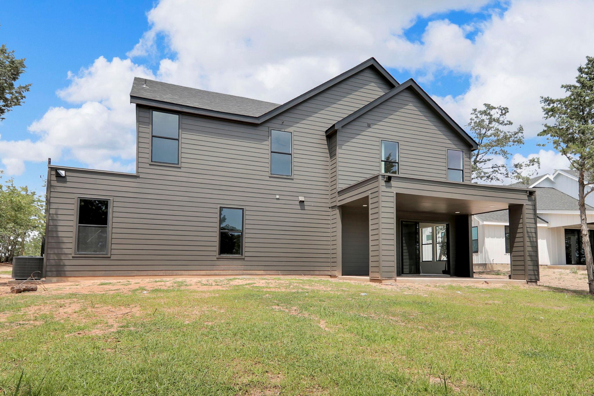 214 Ulupau Cir, Bastrop, TX 78602