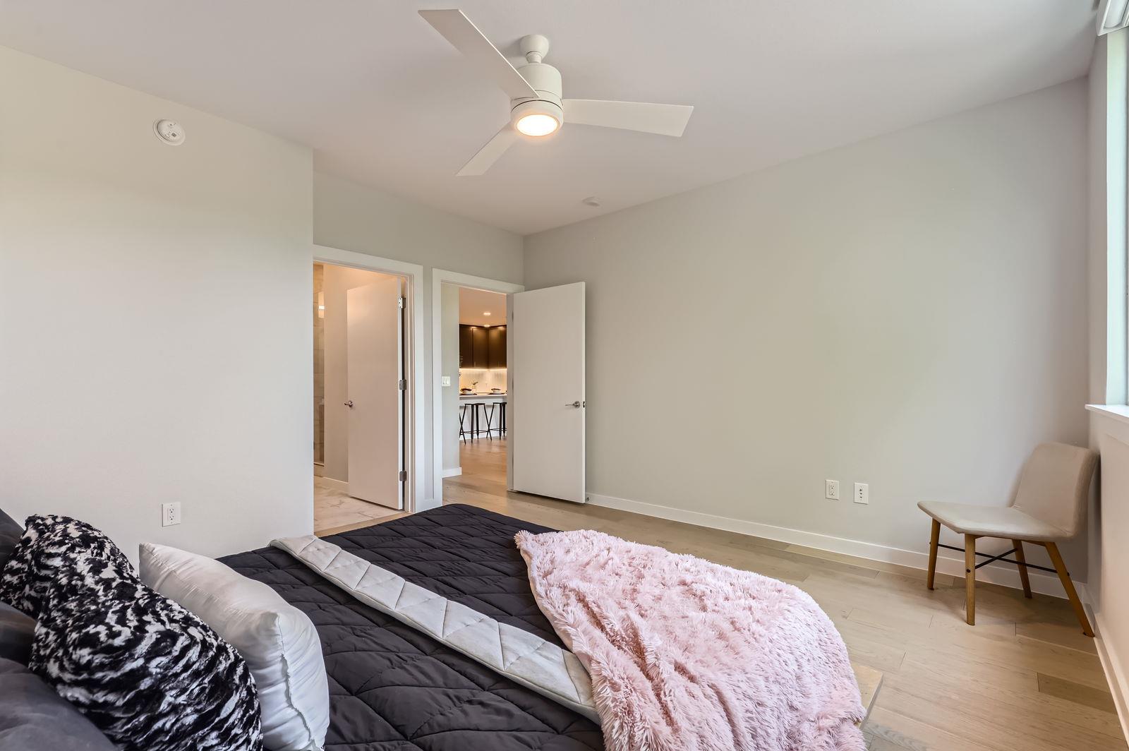 900 S 1st St # 212, Austin, TX 78704