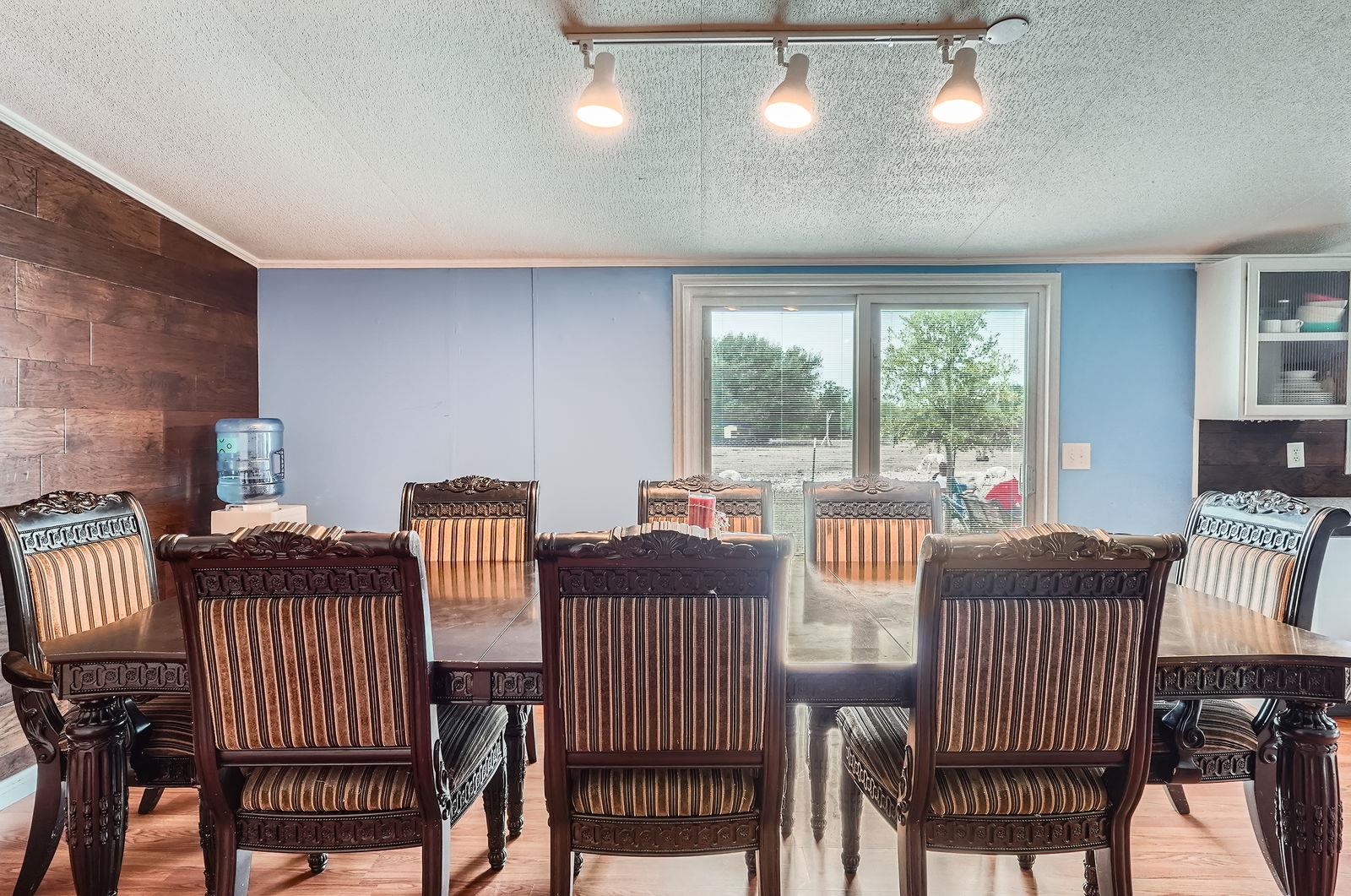 27 Blake Rd, Maxwell, TX 78656