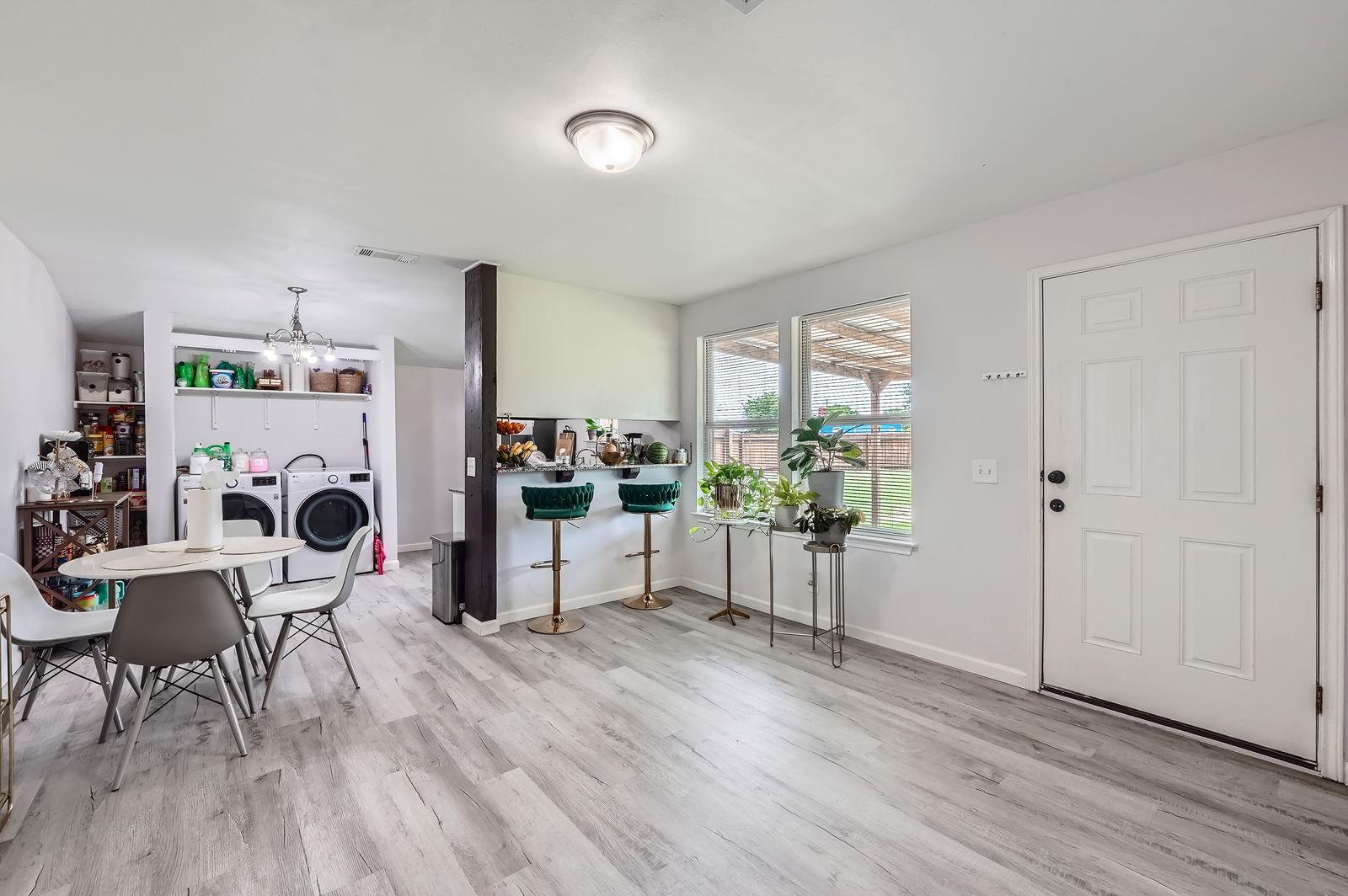 27 Blake Rd, Maxwell, TX 78656