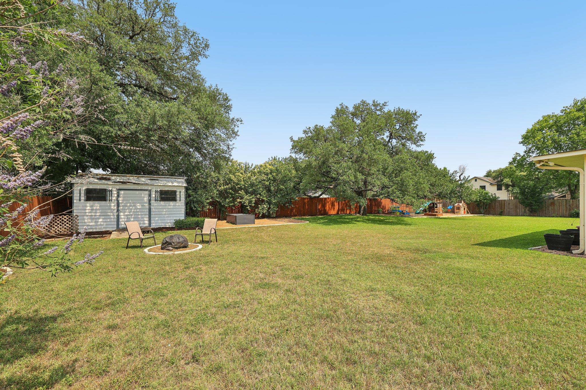 602 Leisurewoods Dr, Buda, TX 78610