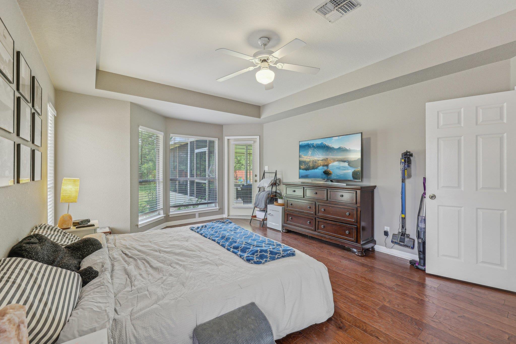602 Leisurewoods Dr, Buda, TX 78610