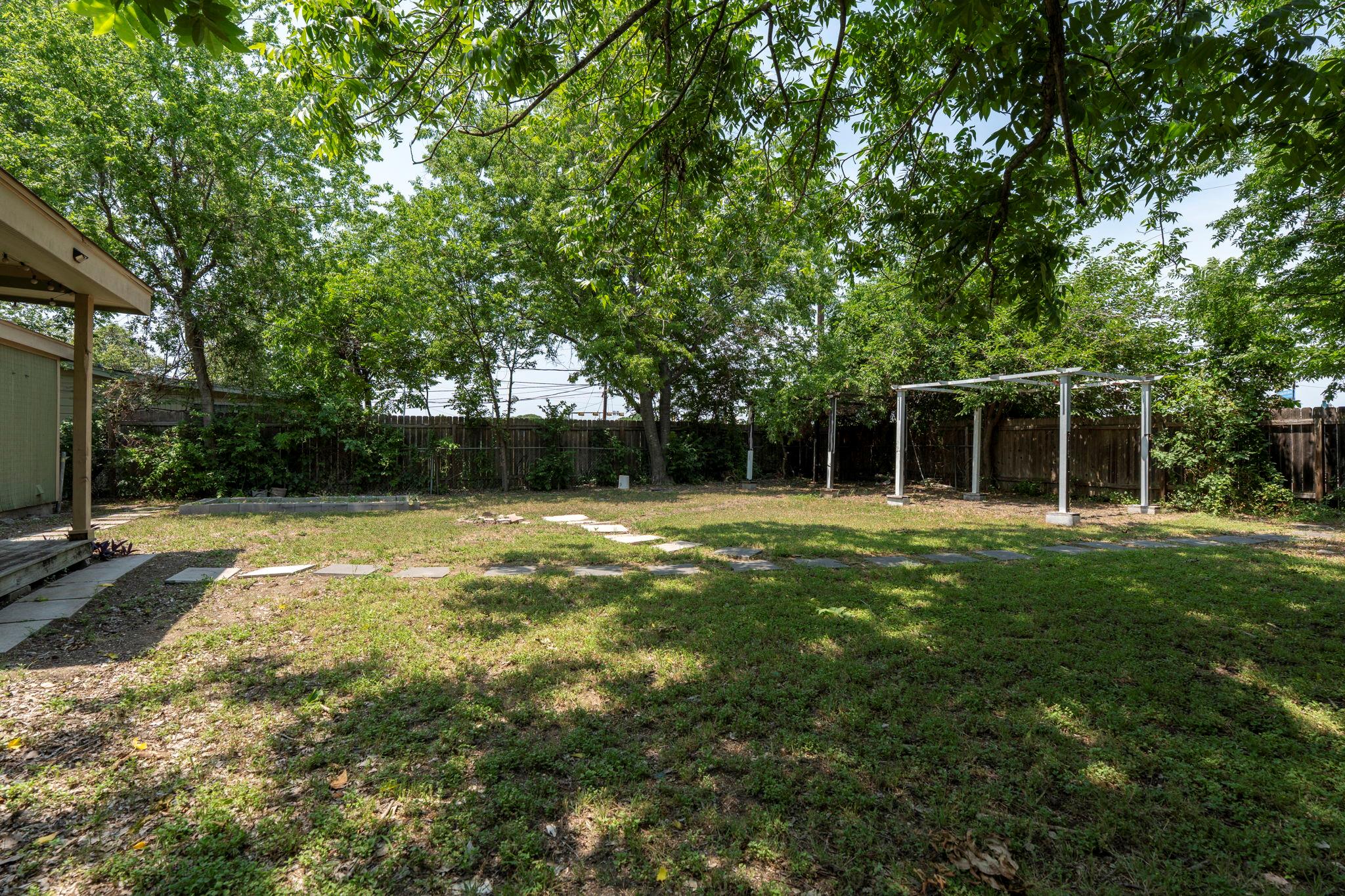 1203 Haynes St, San Marcos, TX 78666