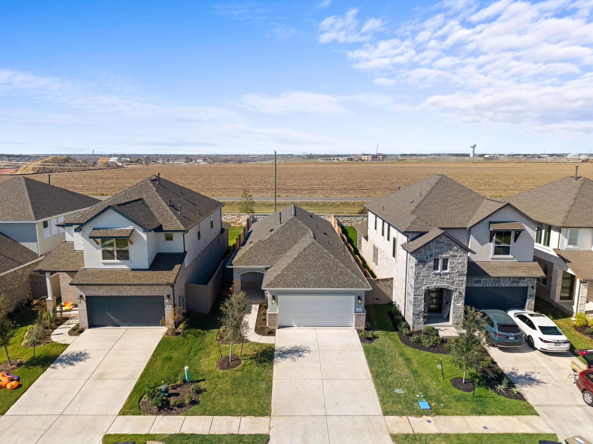 212 Brandywine Rd, Hutto, TX 78634