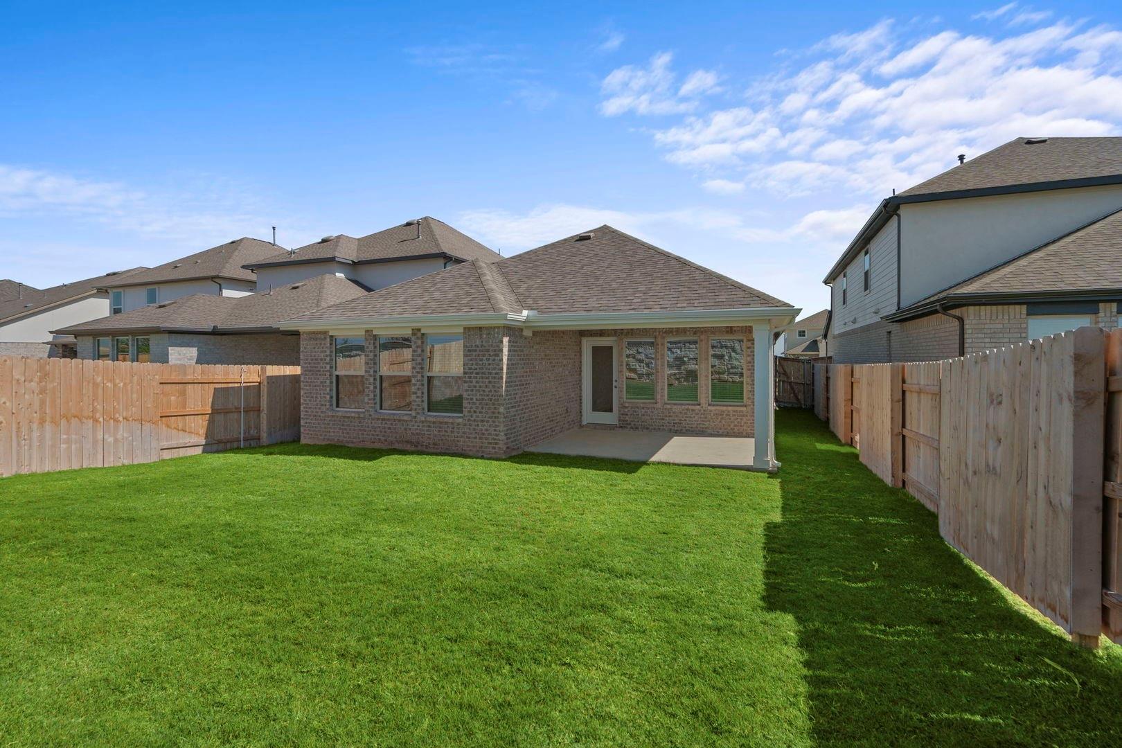 212 Brandywine Rd, Hutto, TX 78634