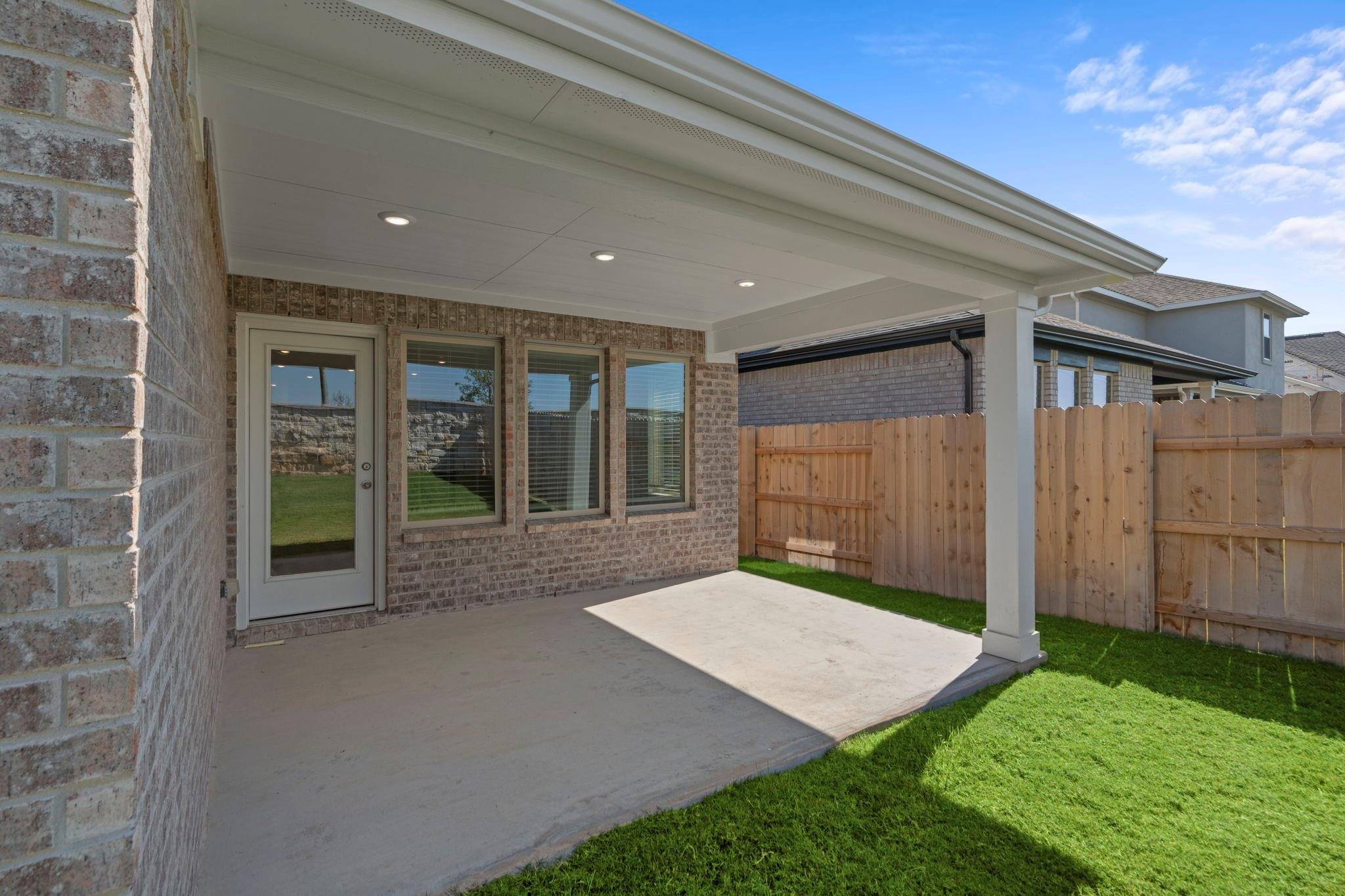 212 Brandywine Rd, Hutto, TX 78634