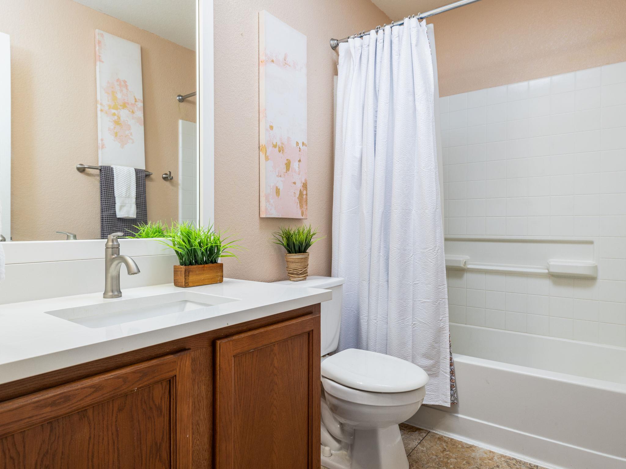 235 Herrera Trl, Hutto, TX 78634