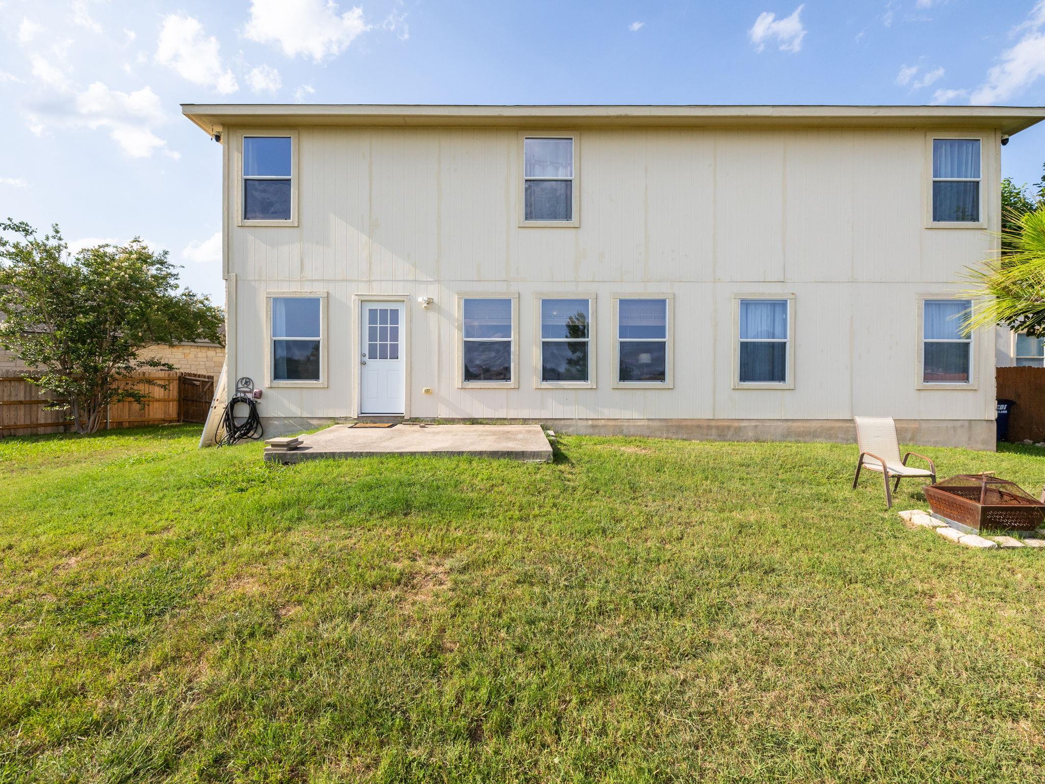 235 Herrera Trl, Hutto, TX 78634