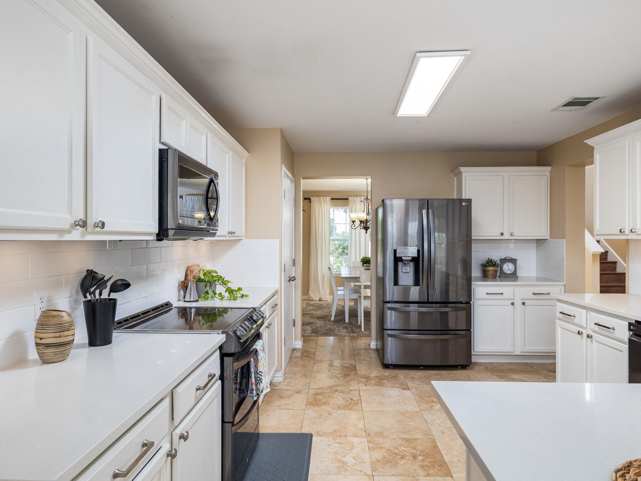 235 Herrera Trl, Hutto, TX 78634