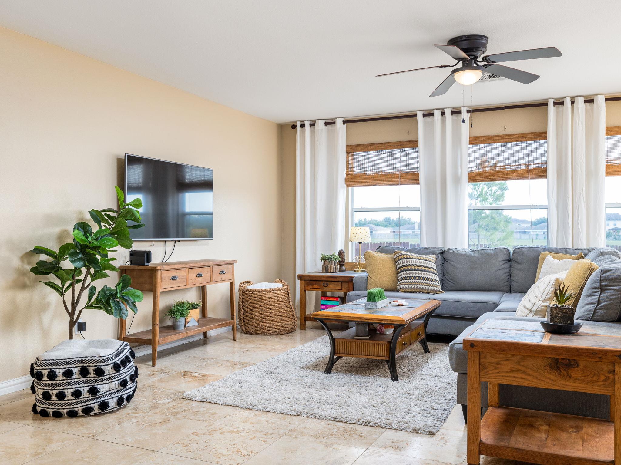 235 Herrera Trl, Hutto, TX 78634