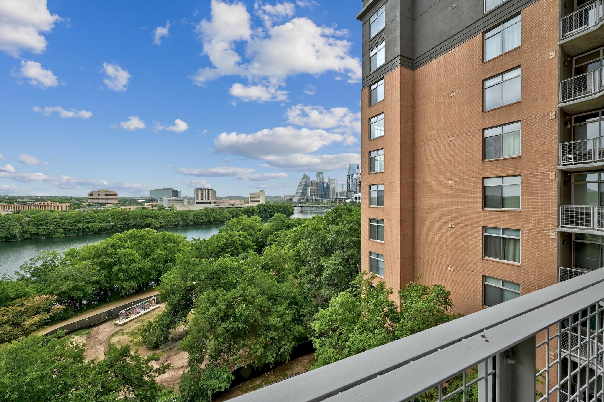 54 Rainey St # 814, Austin, TX 78701
