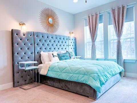 807 E 16th St # B, Austin, TX 78702