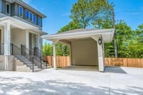 807 E 16th St # B, Austin, TX 78702