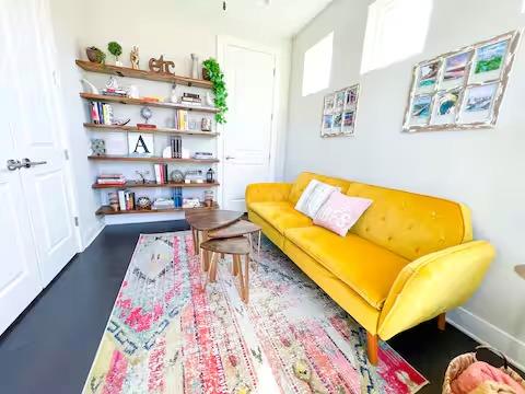 807 E 16th St # B, Austin, TX 78702