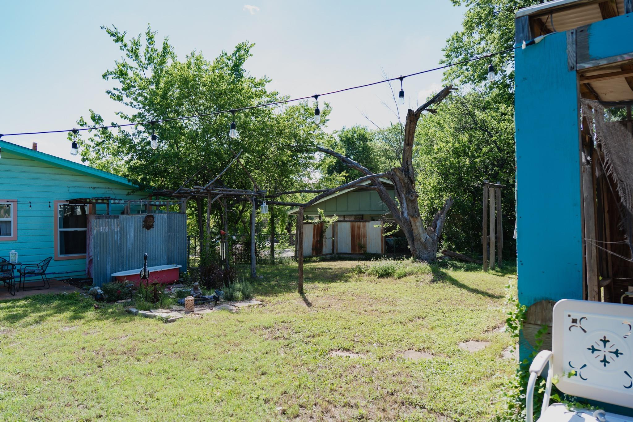 1305 Larkspur Rd, Austin, TX 78758