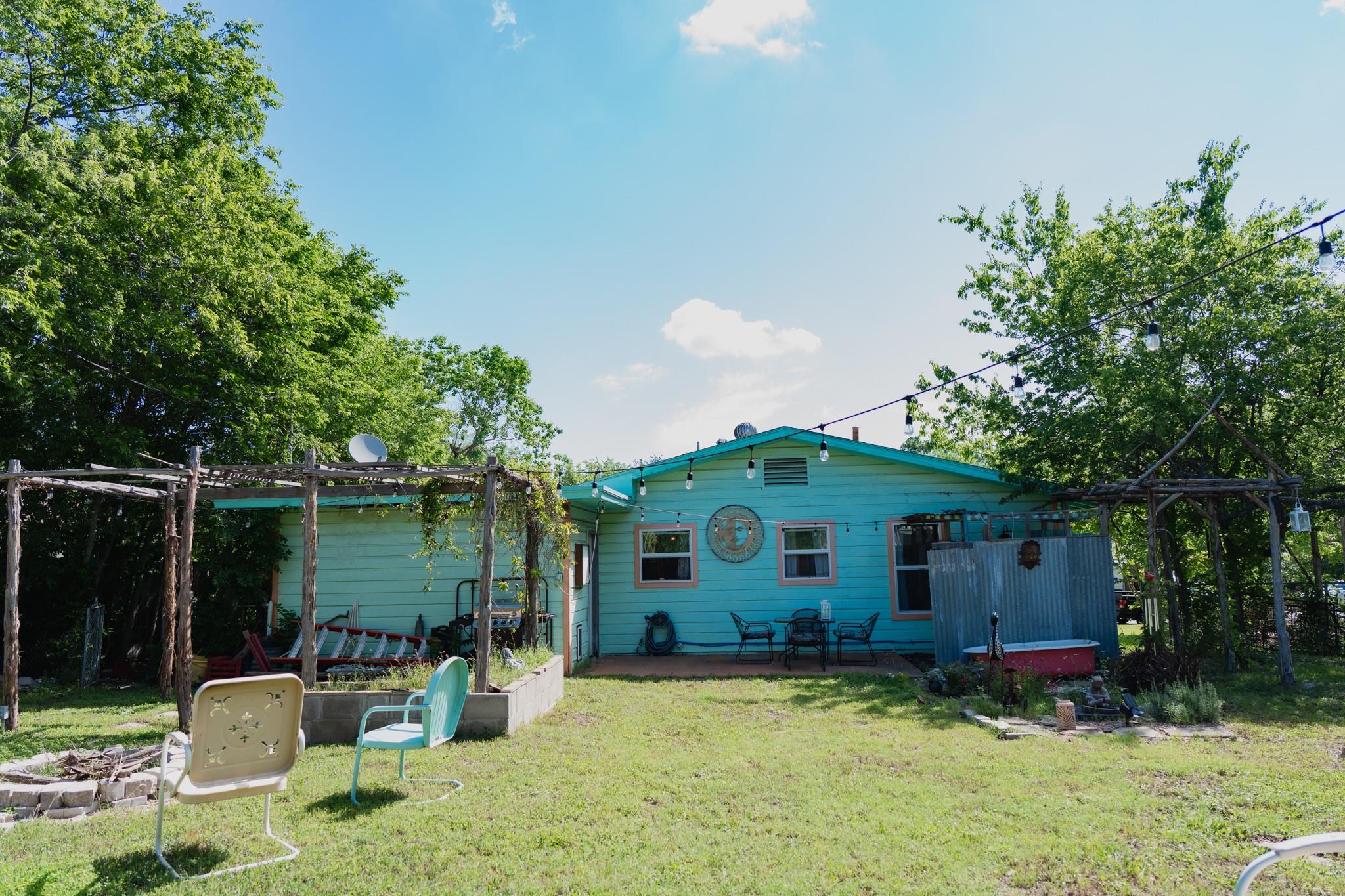 1305 Larkspur Rd, Austin, TX 78758
