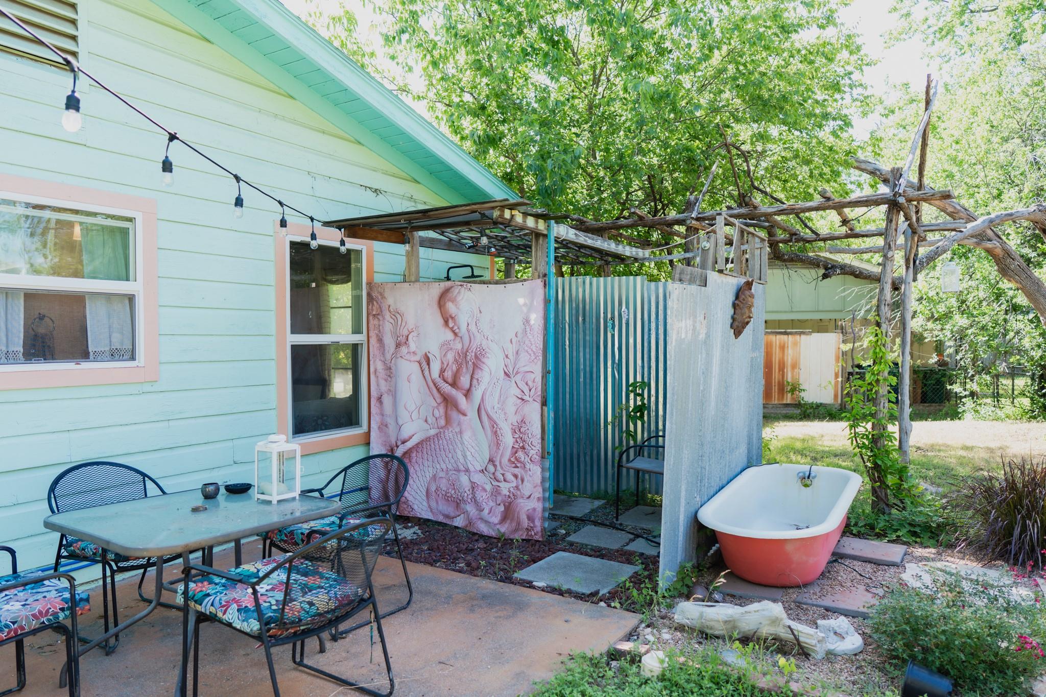 1305 Larkspur Rd, Austin, TX 78758