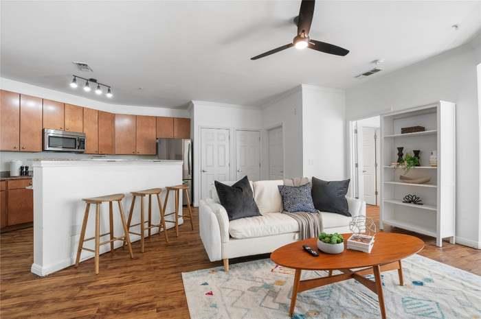 2502 Leon St # 311, Austin, TX 78705