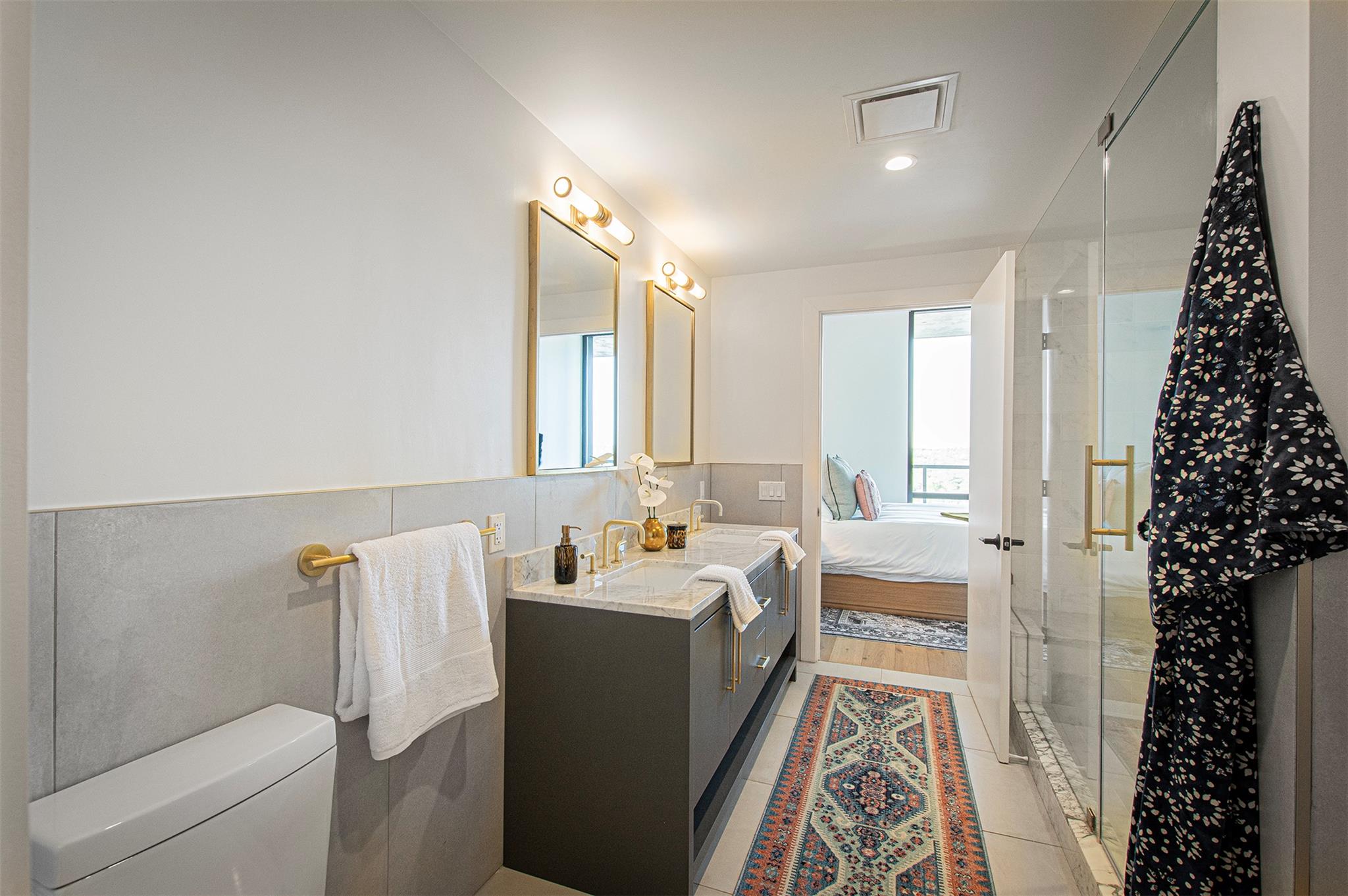 70 Rainey St # 1702, Austin, TX 78701