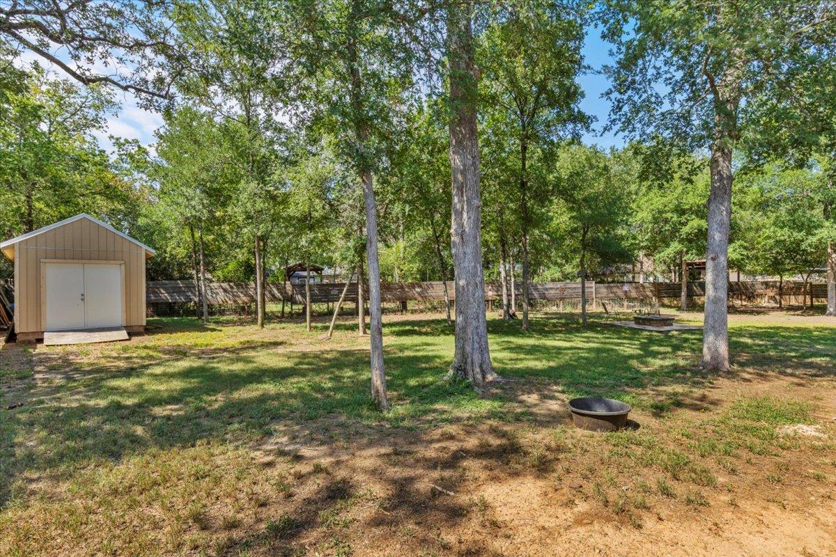 227 Kaelepulu Dr, Bastrop, TX 78602
