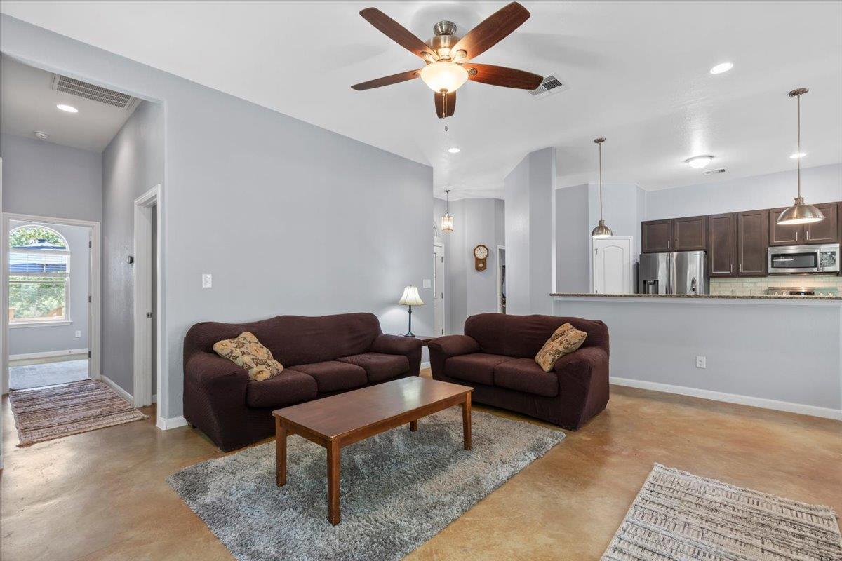 227 Kaelepulu Dr, Bastrop, TX 78602