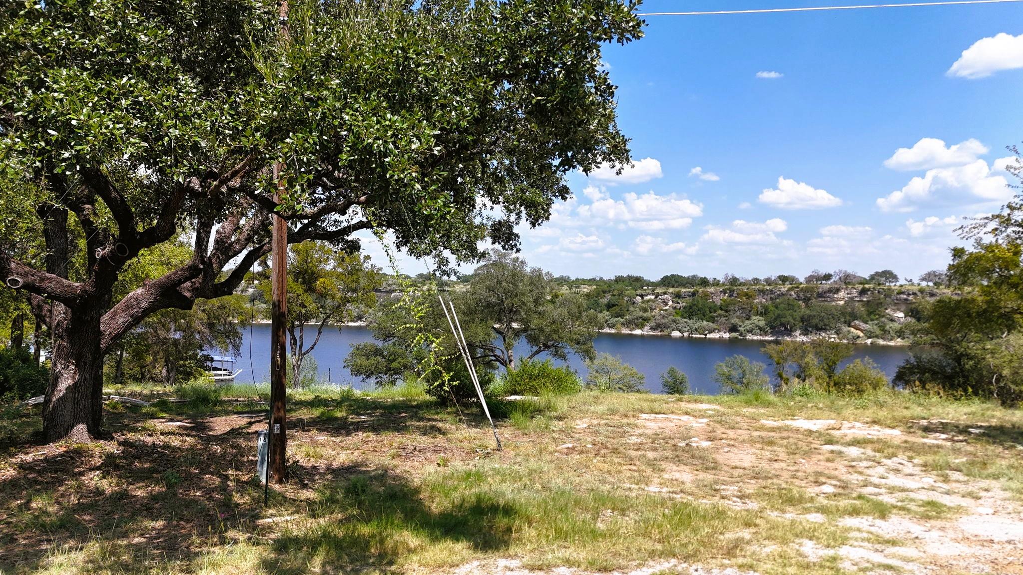 1017 Lake Shore Lot 72 Dr, Spicewood, TX 78669
